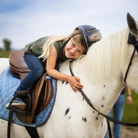 Hof Köhne - Haus Feldscheune Links