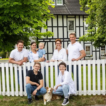 Ferienhaus Hof Köhne - Haus Feldscheune Links Schmallenberg